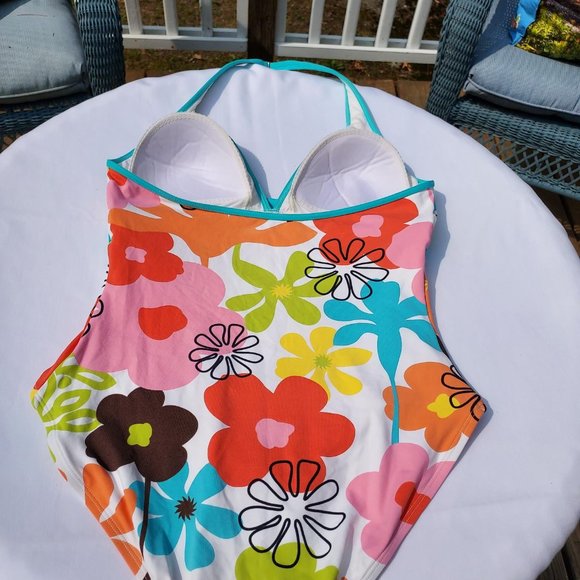 Talbots Halter Style floral swinsuit - Picture 2 of 4